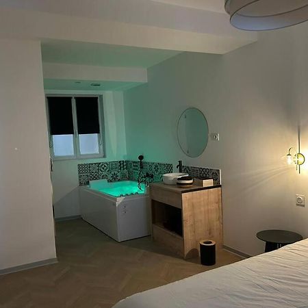 Appartement Spa 2 Pers-Couteliers-Centre Ville Moulins  Esterno foto